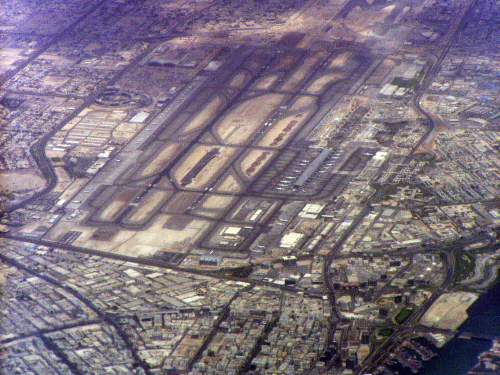 Dubai — Dubai Airport to the City